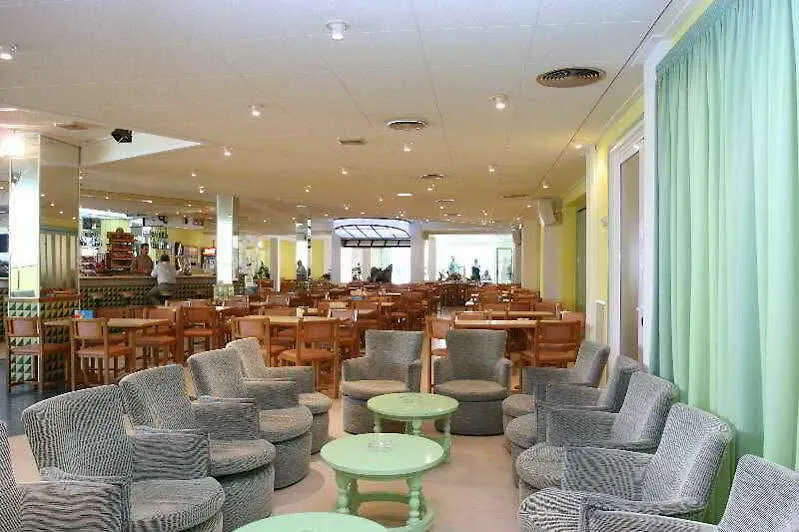 喜悦皮内达斯普拉西酒店 Costa Brava